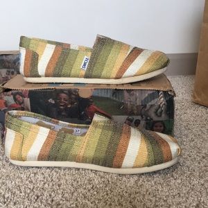Striped Toms